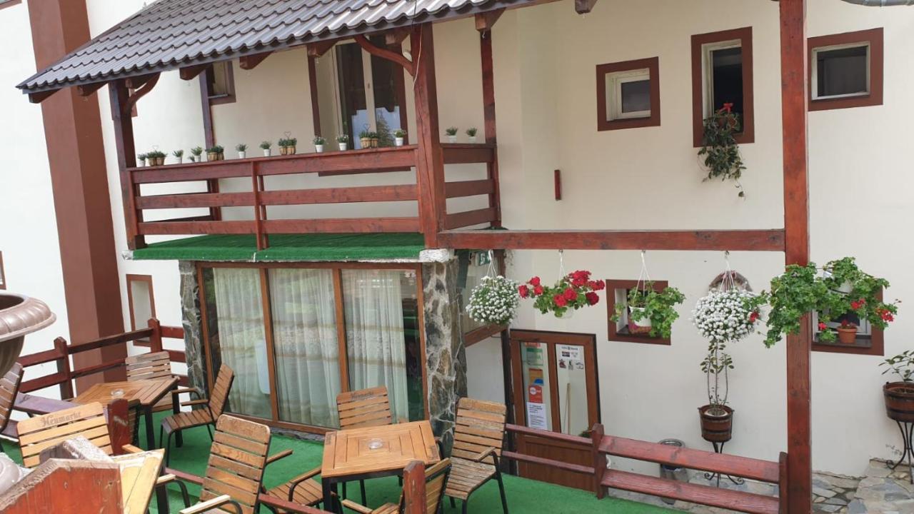 Cabana Edelweiss Lupeni  Ngoại thất bức ảnh