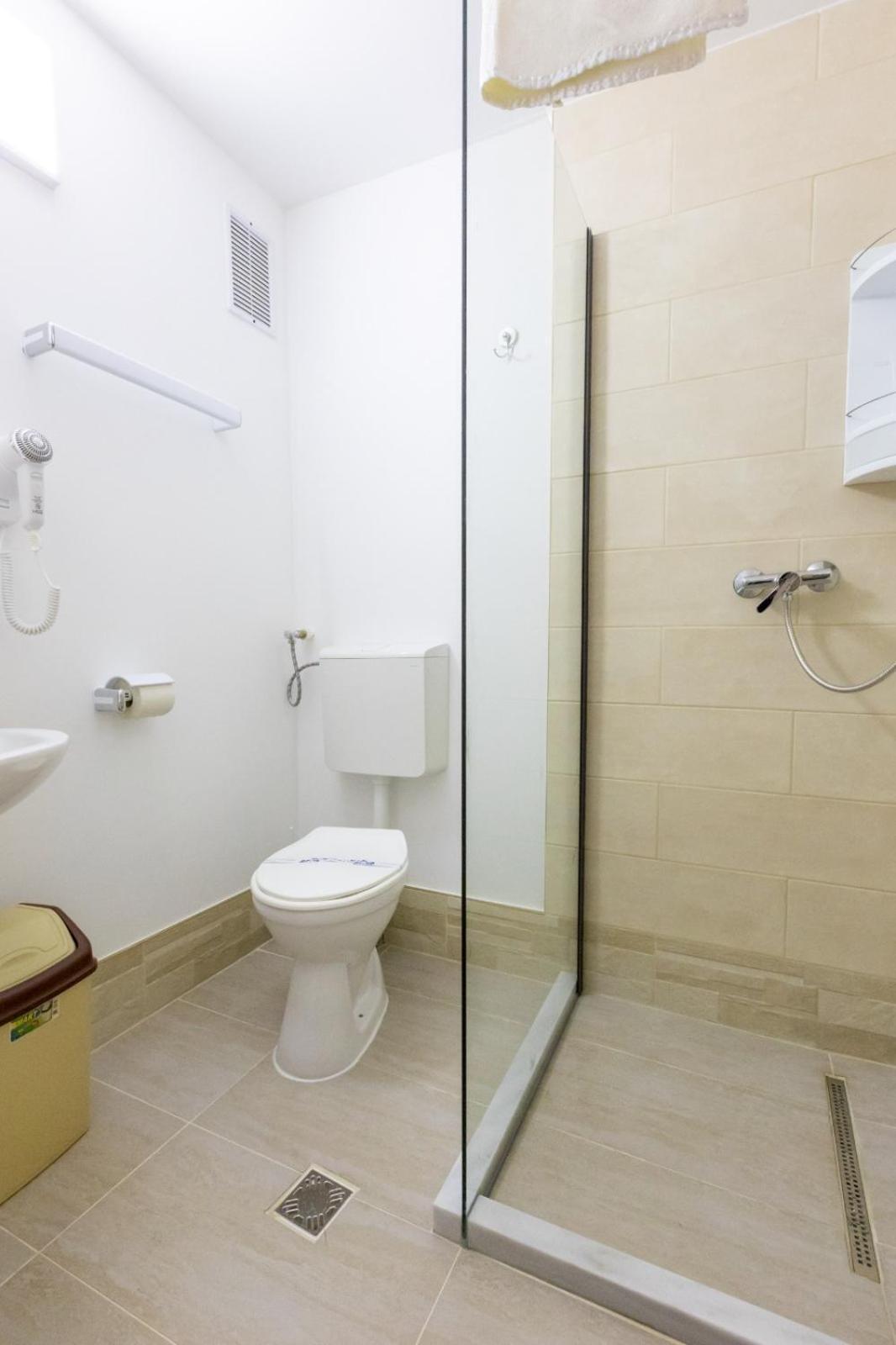 Cabana Edelweiss Lupeni  Phòng bức ảnh